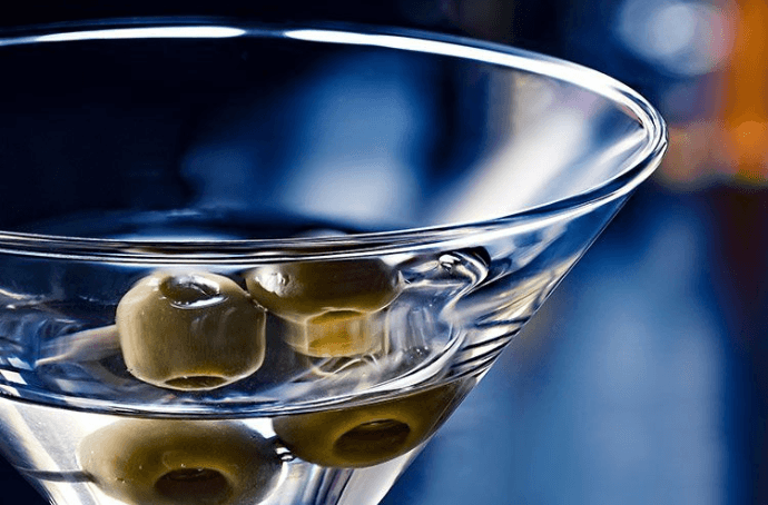 BELVEDERE ORGANIC VODKA F1 LIMITED EDITION z oliwkami